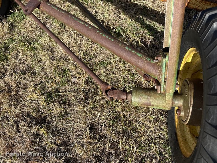 image for item EP0944 (2) John Deere hay rakes