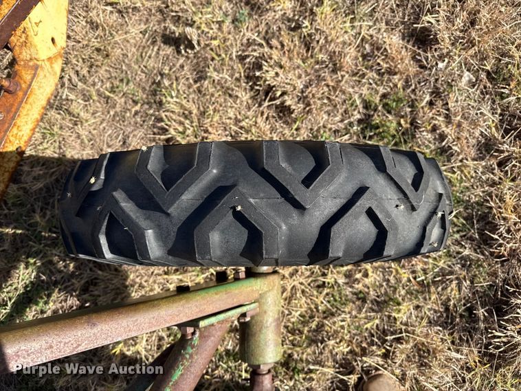 image for item EP0944 (2) John Deere hay rakes