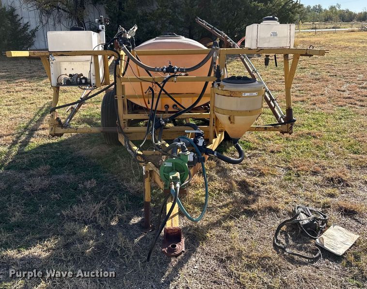 image for item EP0945 sprayer trailer