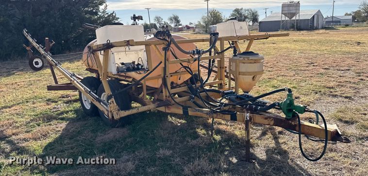 image for item EP0945 sprayer trailer