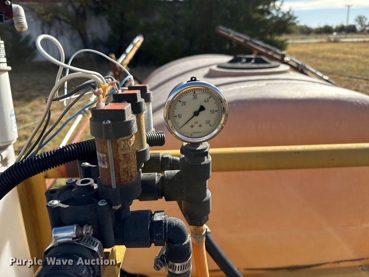 image for item EP0945 sprayer trailer