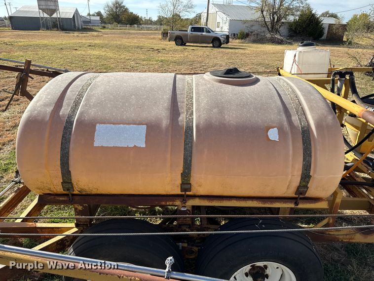 image for item EP0945 sprayer trailer