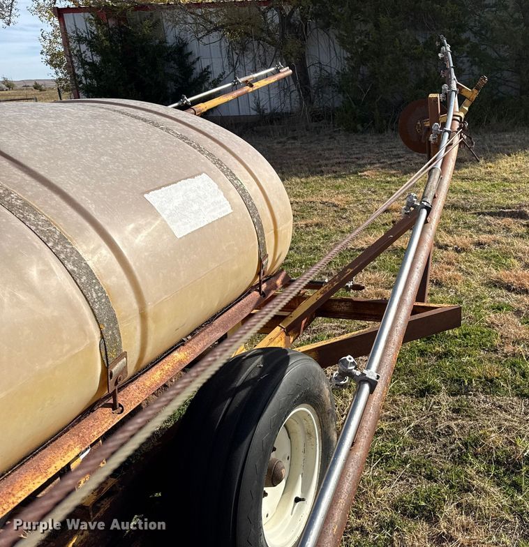 image for item EP0945 sprayer trailer