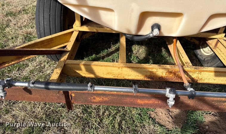 image for item EP0945 sprayer trailer