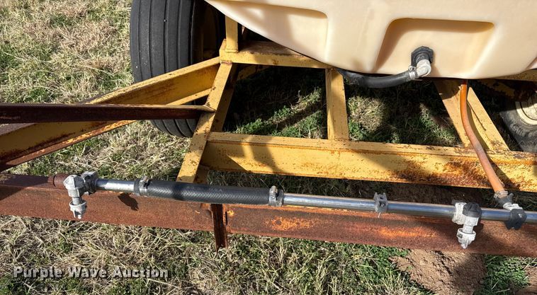 image for item EP0945 sprayer trailer