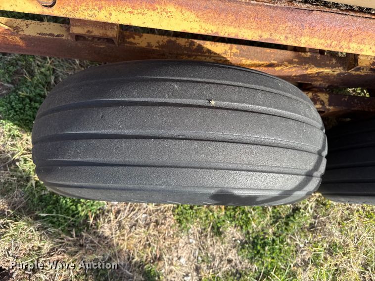 image for item EP0945 sprayer trailer