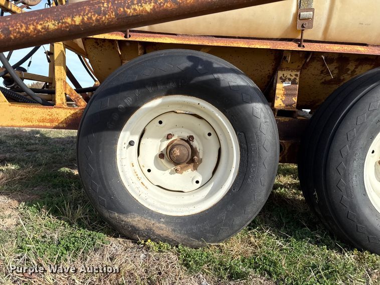 image for item EP0945 sprayer trailer