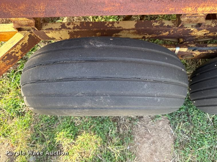 image for item EP0945 sprayer trailer