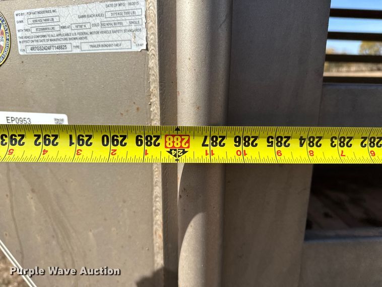image for item EP0953 2015 Top Hat BGN24X7-14E-F livestock trailer
