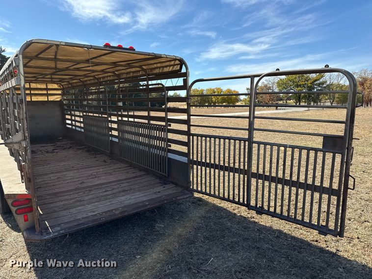 image for item EP0953 2015 Top Hat BGN24X7-14E-F livestock trailer
