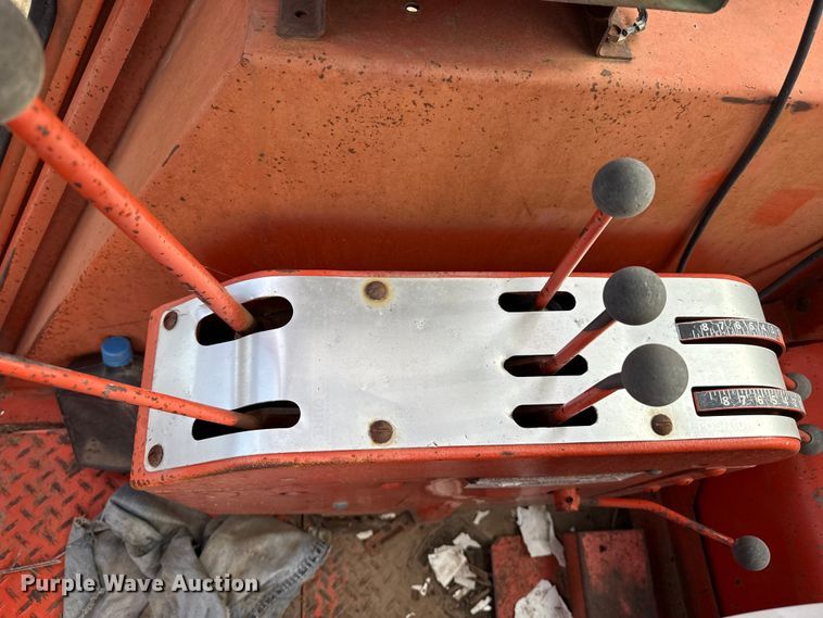 image for item EP2508 Allis-Chalmers 190XT tractor