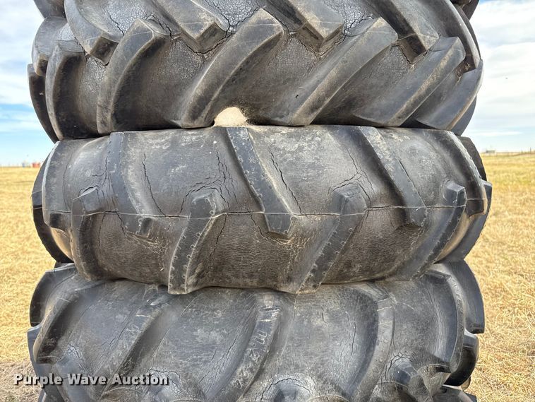 image for item EP2517 (8) irrigation pivot tires and wheels