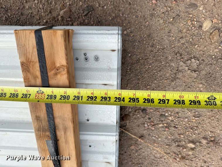 image for item EP2552 (35) sheets of metal siding/roofing