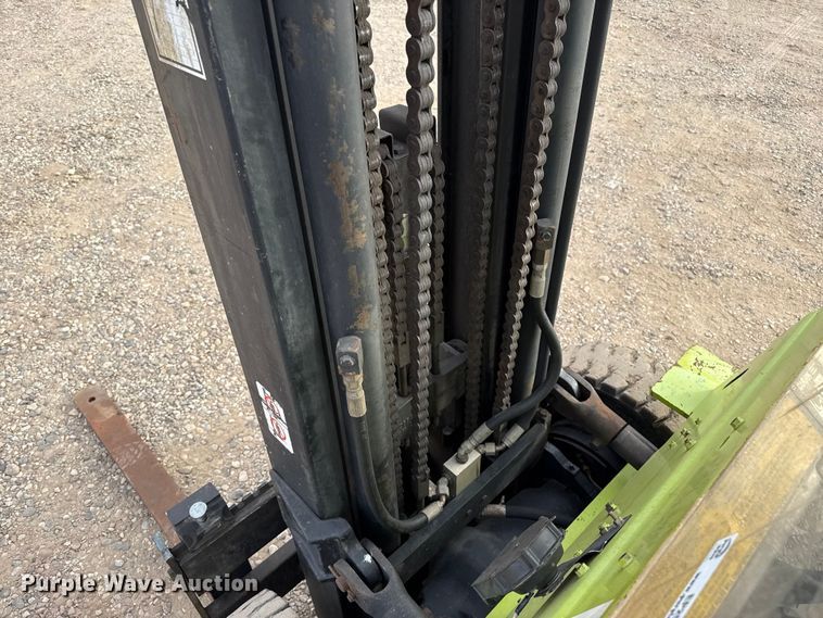 image for item EP2554 Clark GPS25MB forklift