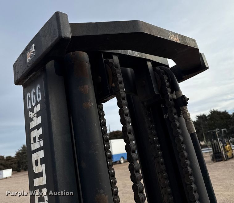 image for item EP2554 Clark GPS25MB forklift