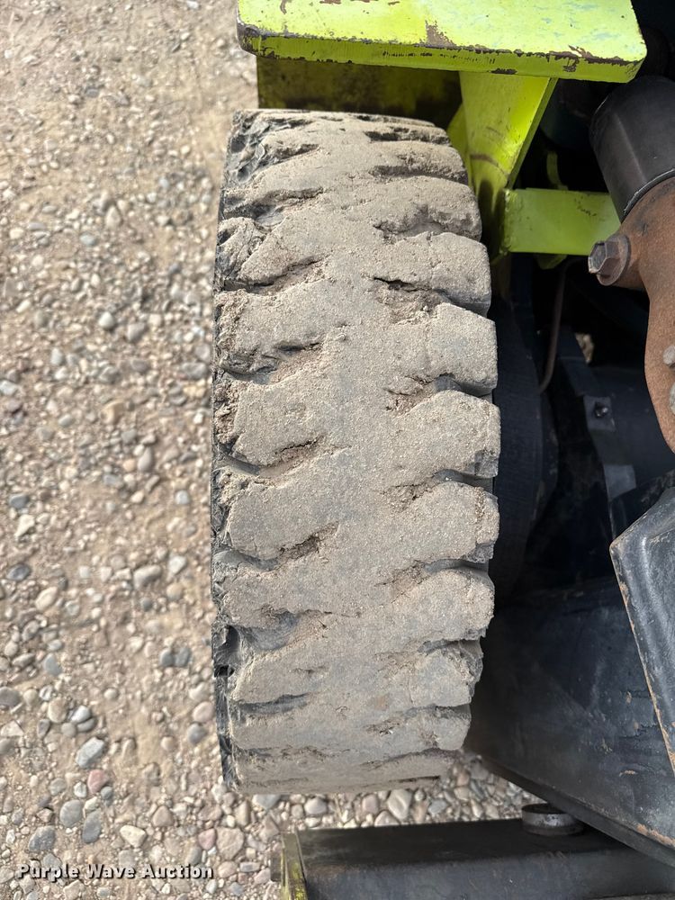 image for item EP2554 Clark GPS25MB forklift