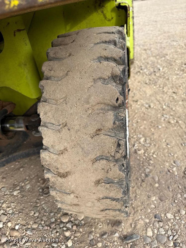 image for item EP2554 Clark GPS25MB forklift