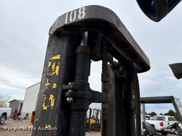 image for item EP2555 Hyster H30XM forklift