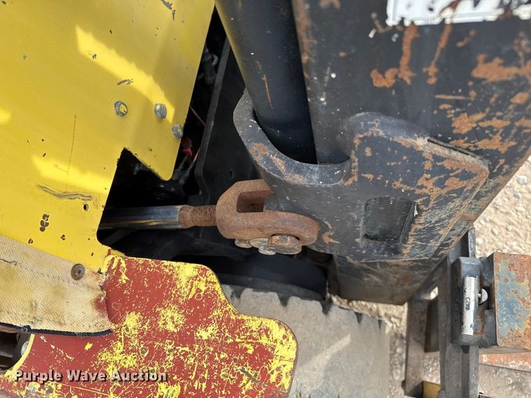 image for item EP2555 Hyster H30XM forklift