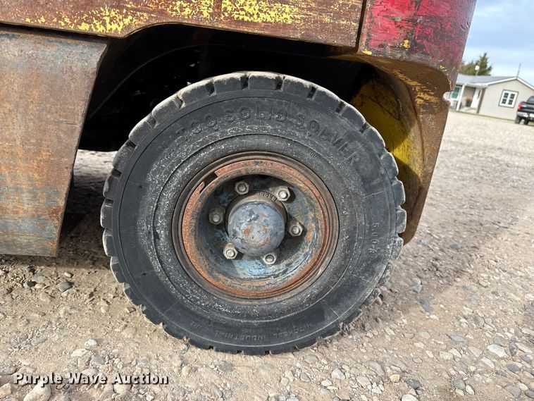 image for item EP2555 Hyster H30XM forklift