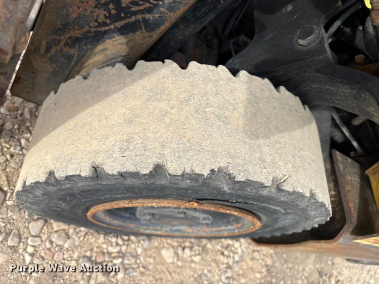 image for item EP2555 Hyster H30XM forklift