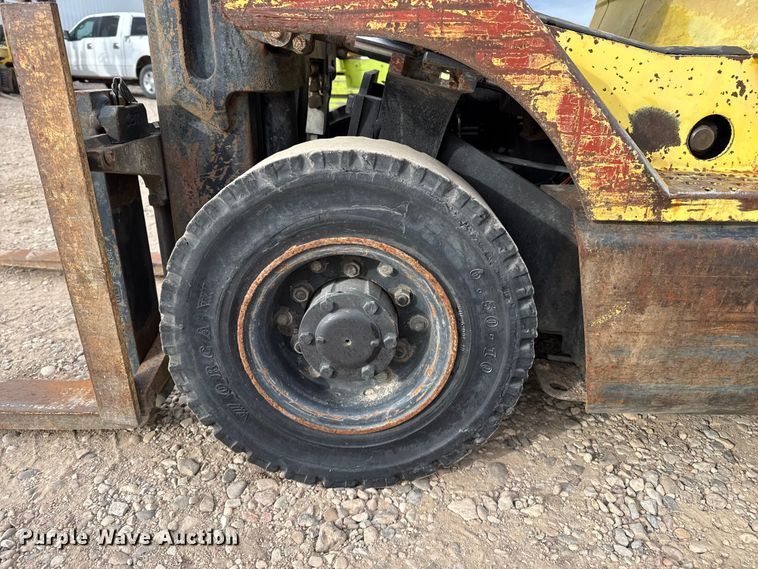 image for item EP2555 Hyster H30XM forklift