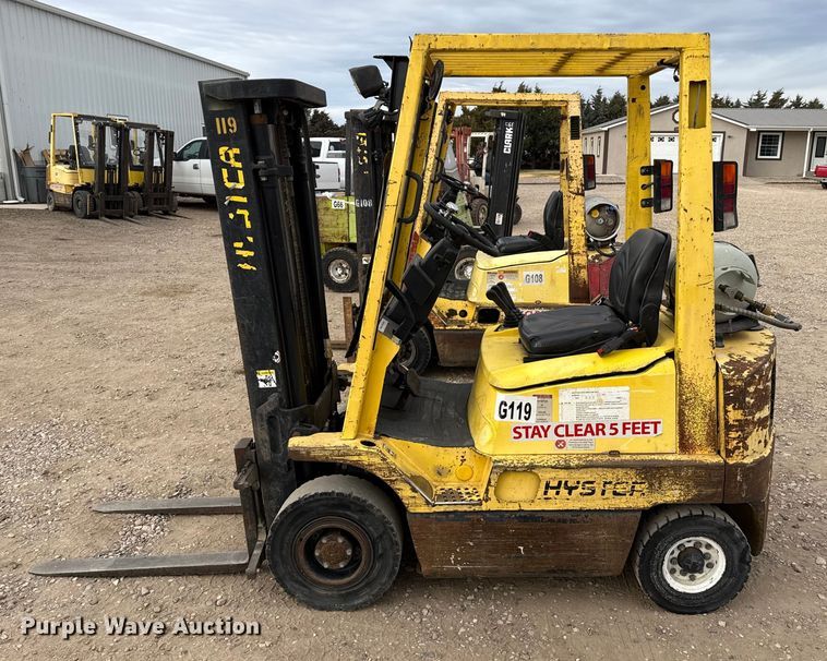 image for item EP2556 1996 Hyster H30XM forklift