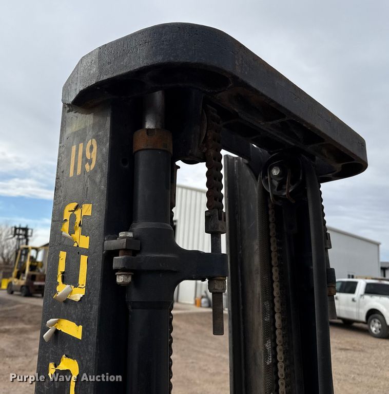 image for item EP2556 1996 Hyster H30XM forklift