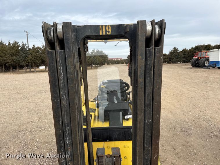 image for item EP2556 1996 Hyster H30XM forklift