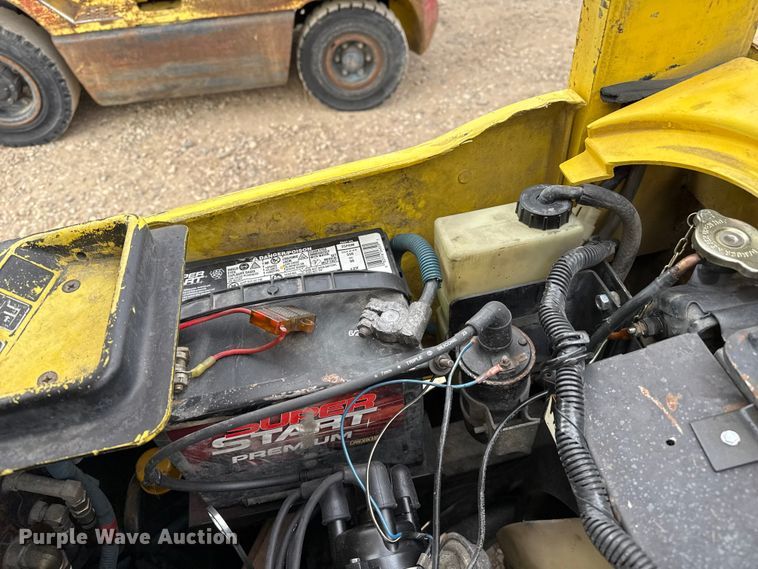 image for item EP2556 1996 Hyster H30XM forklift