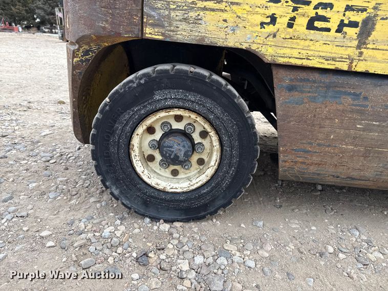 image for item EP2556 1996 Hyster H30XM forklift