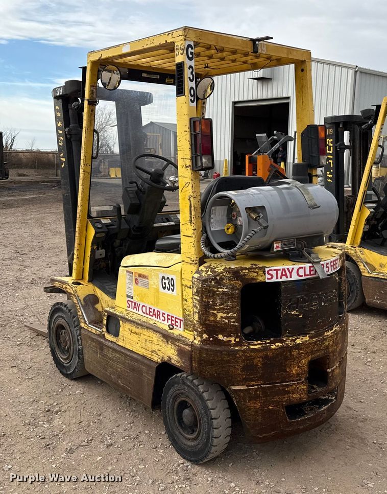 image for item EP2557 Hyster H30XM forklift