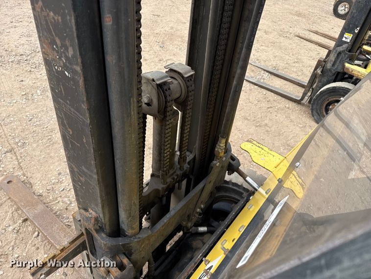 image for item EP2557 Hyster H30XM forklift