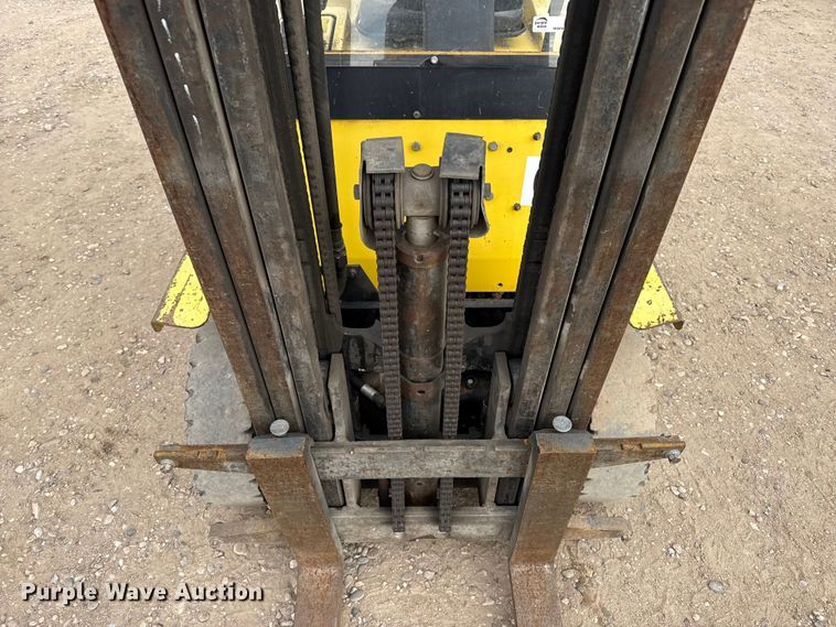 image for item EP2557 Hyster H30XM forklift