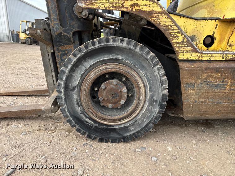 image for item EP2557 Hyster H30XM forklift