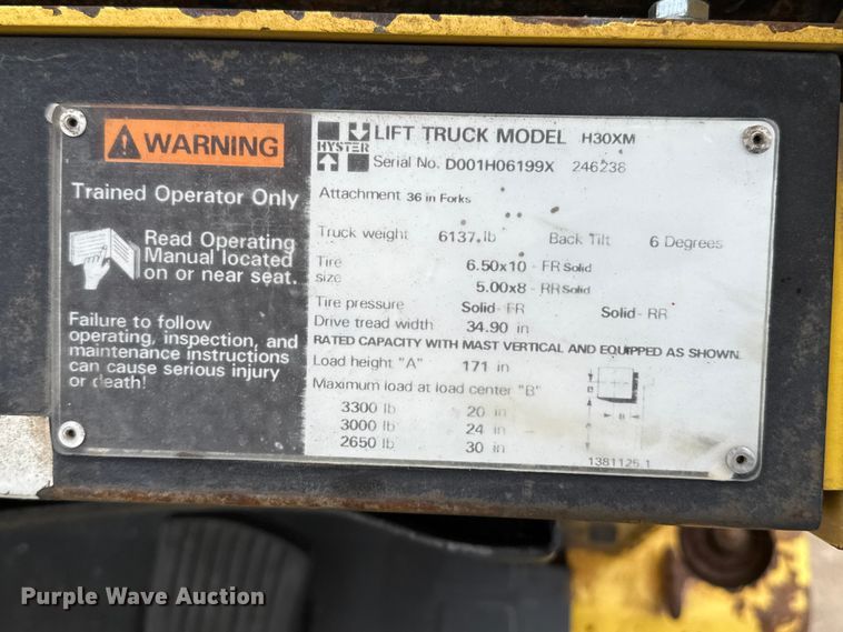 image for item EP2557 Hyster H30XM forklift