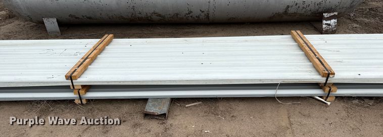 image for item EP2573 (66) sheets of metal siding/roofing