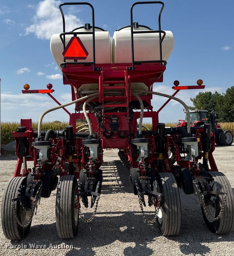 image for item ER0051 Agco White Challenger 8800 planter