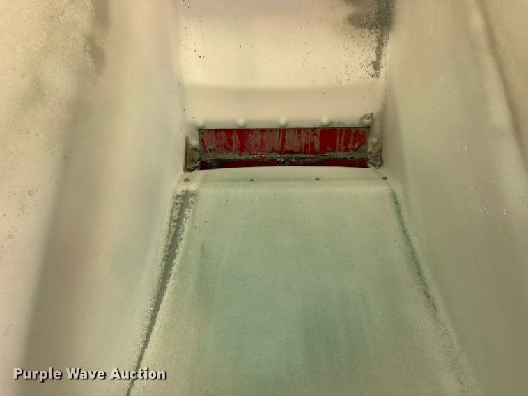 image for item ER0051 Agco White Challenger 8800 planter