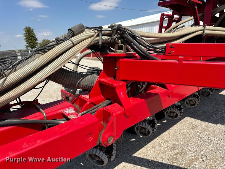 image for item ER0051 Agco White Challenger 8800 planter