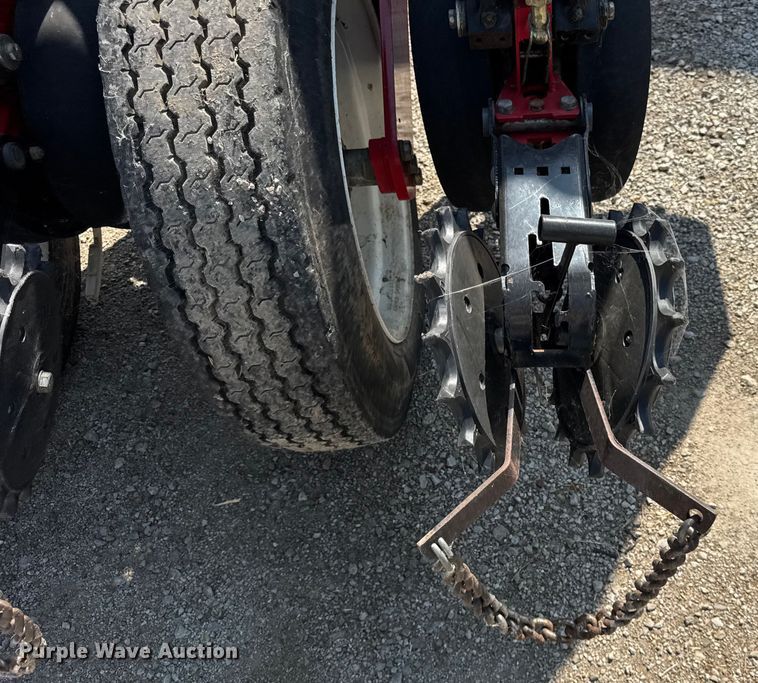 image for item ER0051 Agco White Challenger 8800 planter