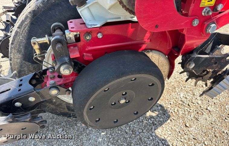 image for item ER0051 Agco White Challenger 8800 planter