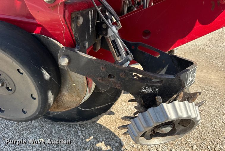 image for item ER0051 Agco White Challenger 8800 planter