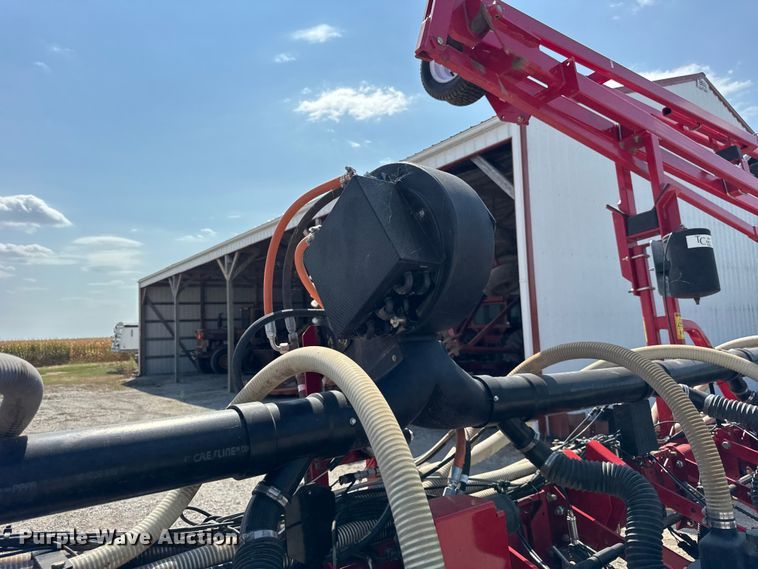 image for item ER0051 Agco White Challenger 8800 planter