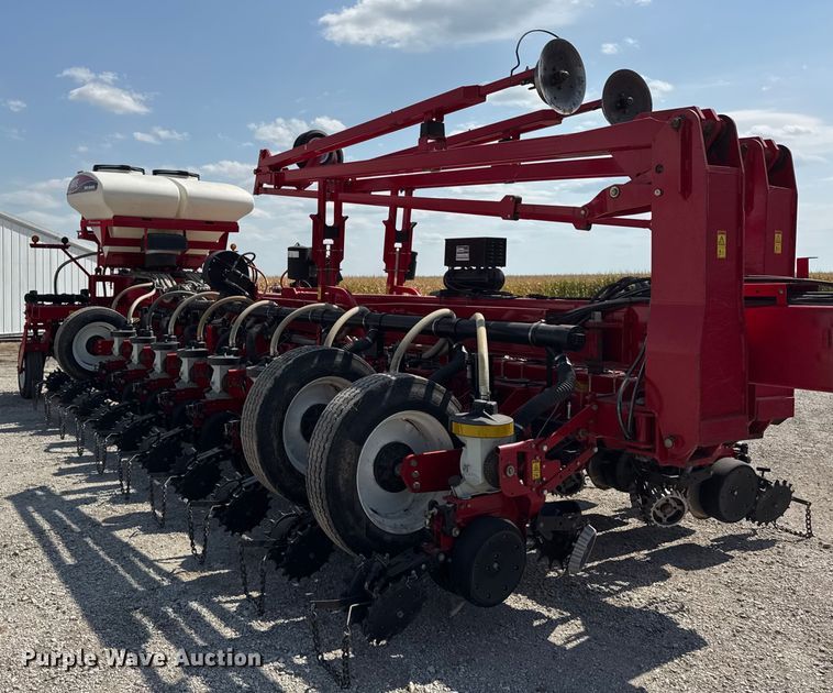 image for item ER0051 Agco White Challenger 8800 planter