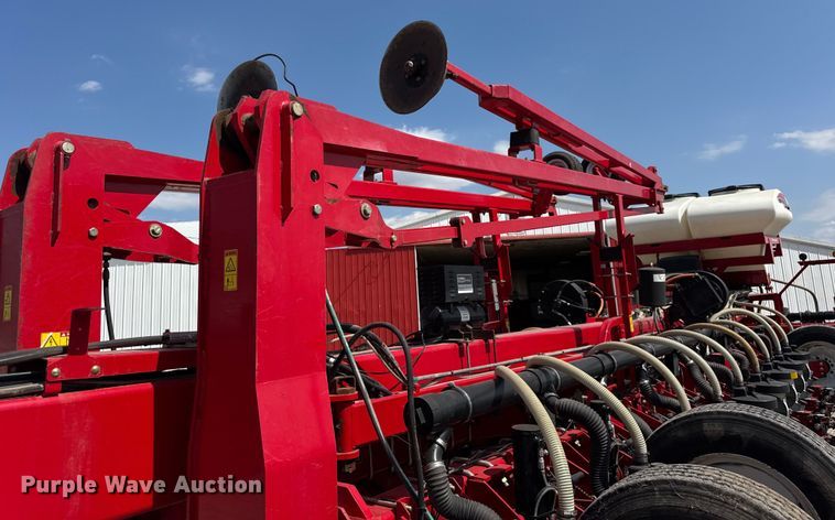 image for item ER0051 Agco White Challenger 8800 planter