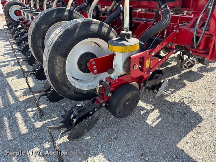 image for item ER0051 Agco White Challenger 8800 planter