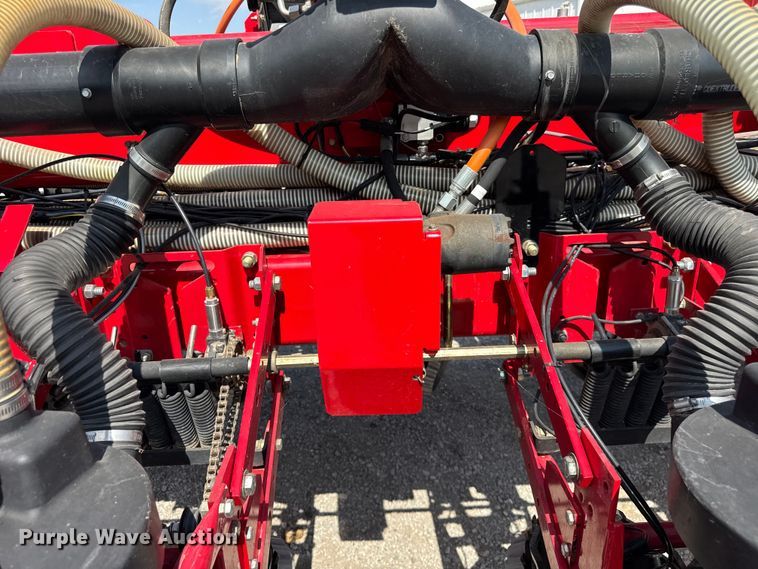 image for item ER0051 Agco White Challenger 8800 planter