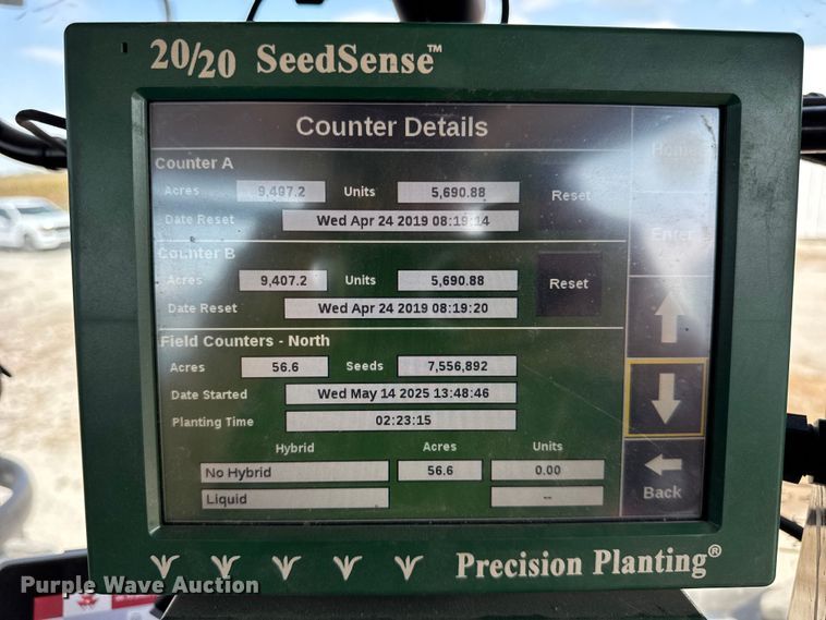 image for item ER0051 Agco White Challenger 8800 planter