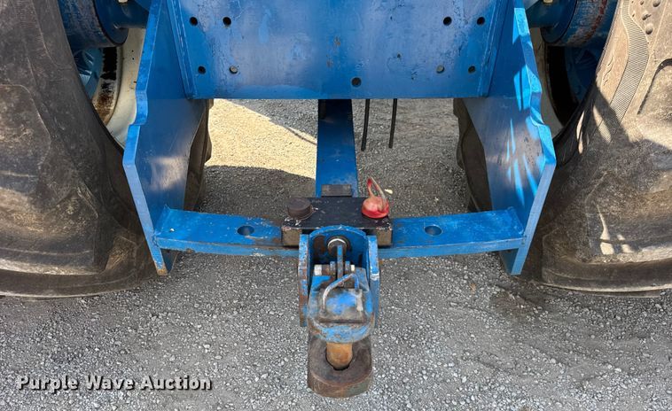 image for item ER0052 2000 New Holland 9884 4WD tractor